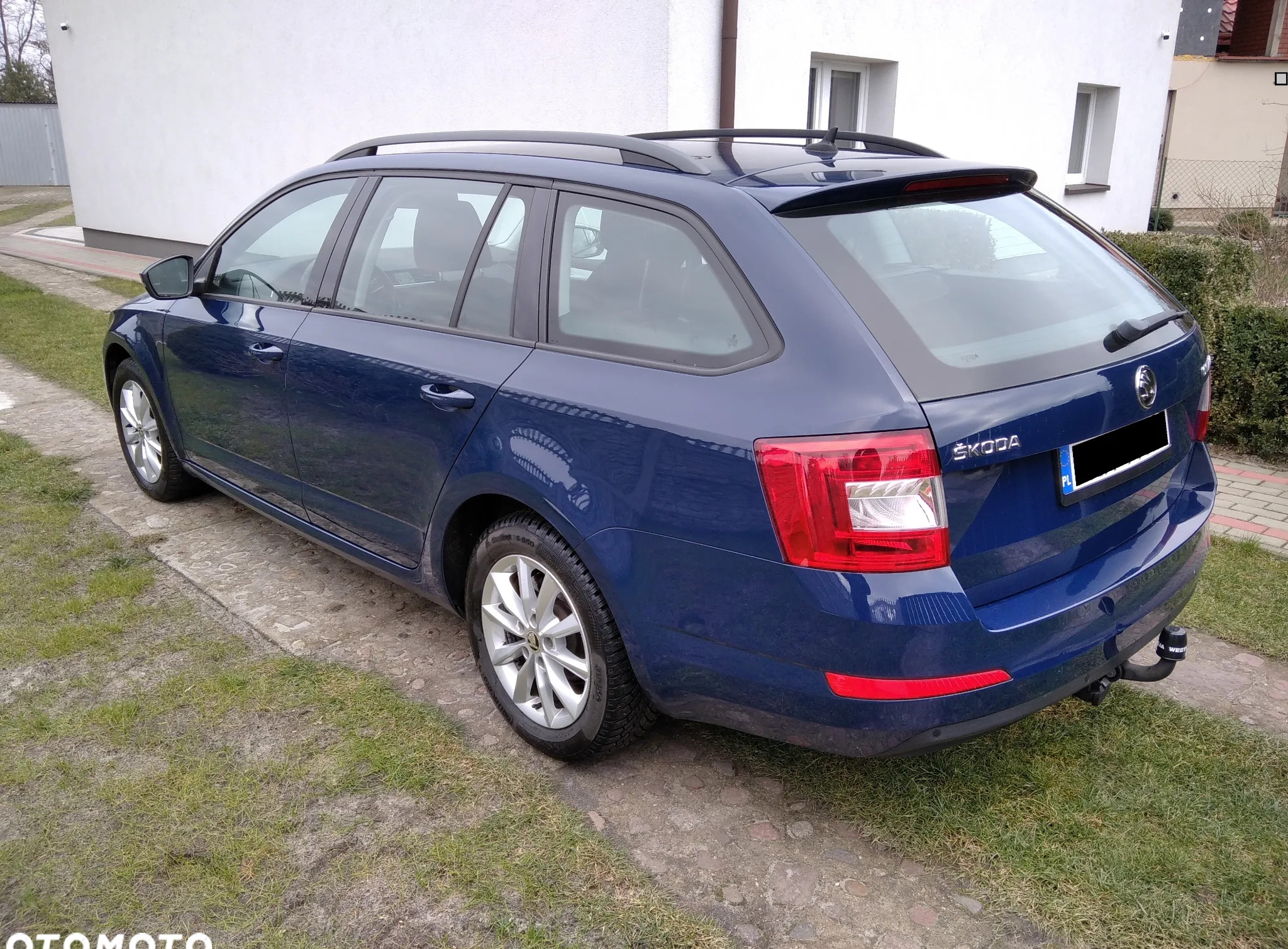 Skoda Octavia cena 36800 przebieg: 220600, rok produkcji 2015 z Stawiszyn małe 121